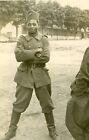 WW2..Pose photo pour un Tirailleurs marocains prisonnier, lieu inconnu en France