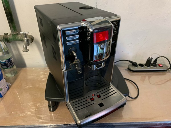 Coffee machine Jura J9 One Touch Chrome + 1 year warranty + starter package Photo Related