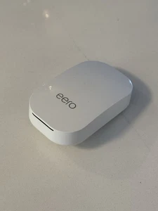 eero Model D010001 Wi-Fi Mesh Extender - Picture 1 of 2