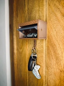 HotWheels Porta llaves de garaje para coche con puerta abierta - Impreso en 3D - Decoración, estantes - Imagen 1 de 4