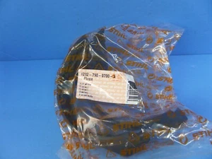 OEM HANDLE CLAMP FOR STIHL BR450 BR700 BR800 BLOWER 4282 790 0700 --- BOX 5063 - Picture 1 of 3