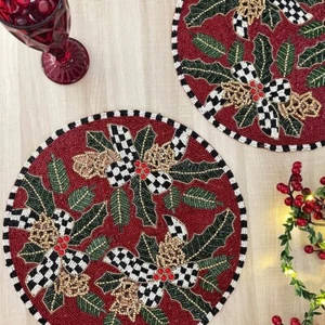 Christmas handmade beaded placemat, tablemat, 14 inch, red, green and gold - Picture 1 of 5