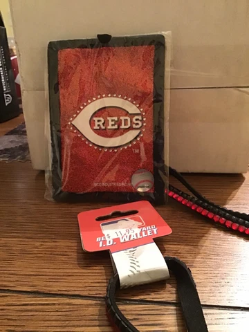 Cincinnati Reds Beaded Lanyard Wallet [NEW] MLB Jewelery Necklace ID Holder Cover