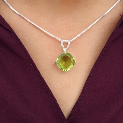 Peridot Gemstone 925 Sterling Silver Jewelry Handmade Women Gift Pendant 0.93'' - Image 1 of 4