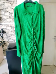 Ladies green pleated maxi short dress size 20/22/24 new - Picture 1 of 4