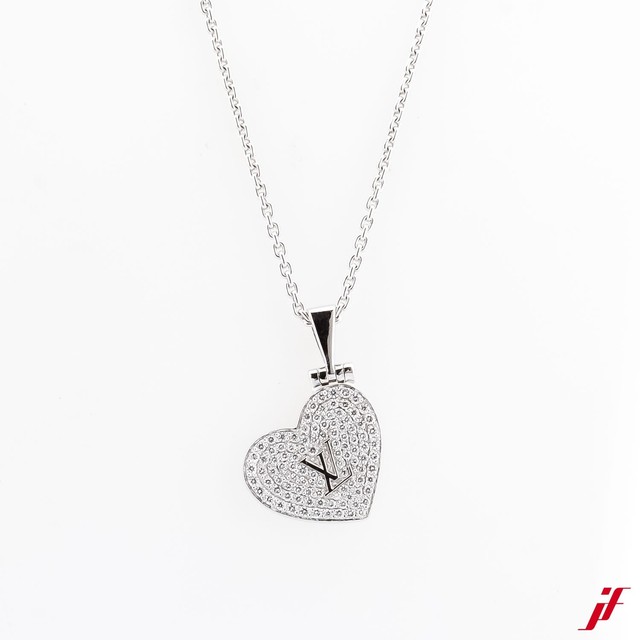 LOUIS VUITTON 18k White Gold Diamond Heart Locket Pendant 53009