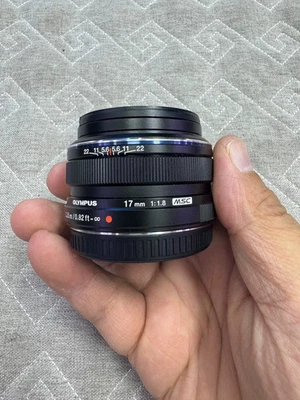 Olympus M.Zuiko Digital 17mm F1.8 Lens for M4/3 Micro Four Thirds Mirrorless - Image 1 of 4