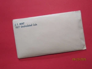 1977 UNITED STATES MINT SET "UNOPENED/SEALED" - Picture 1 of 2
