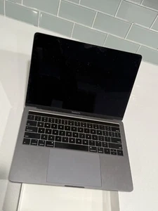 MacBook Pro (13-inch, 2018, Four Thunderbolt 3 ports) A1989 - Picture 1 of 10