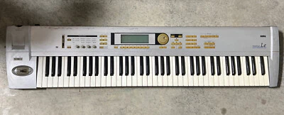 Korg Triton Le 76key MUSIC WORKSTATION KEYBOARD Please read Description - Image 1 of 4