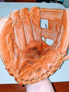 Vintage VTG Old Mag Leaguer LL-1997 LHT Mitt Glove  Baseball - Picture 1 of 4