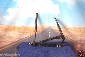 HINGE Shock L Trunk Lid Ford 1W6Z7642701AA Fits THUNDERBIRD Convertible 02-05 H3 - Picture 1 of 3