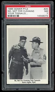 Tarjeta USMC 1965 Fleer Gomer Pyle #25 no para limpiar las uñas de los pies PSA 7 - Imagen 1 de 2