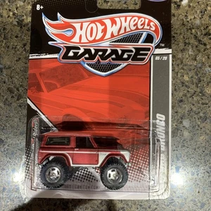 2011 Hot Wheels Garage Ford ‘67 Ford Bronco Red #5/20 Real Riders - Picture 1 of 2