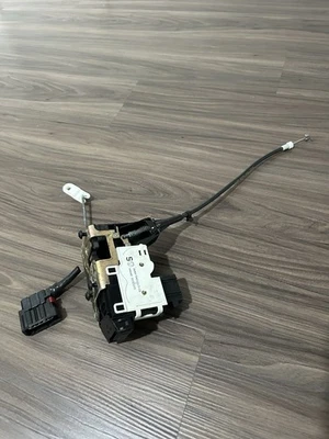 Actuador de pestillo de cerradura de puerta delantero izquierdo del lado del conductor para 03-06 Lincoln LS Foto 1 de 4