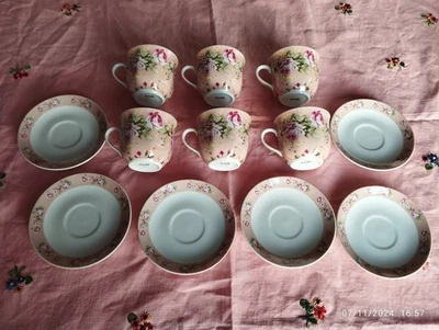 SERVICE à THE Porcelaine Florale rose - DECOR RARE- - Photo 1/4