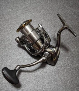 Shimano 18 Stella C3000XG 6.4 Gear Spinning Reel USED from Japan - Picture 1 of 8