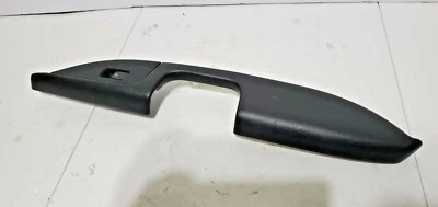 Reposabrazos puerta trasera pasajero derecho Suzuki Kizashi 2010-13 Foto 1 de 4