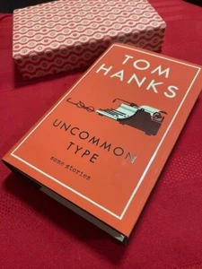 GOLDSBORO Tipo Poco Común Tom Hanks FIRMADO NUMERADO REINO UNIDO 1ª Edición HB 426/750 - Imagen 1 de 6