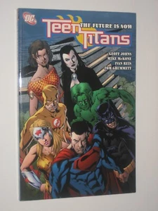 DC - TEEN TITANS - THE FUTURE IS NOW - Trade Paperback - Picture 1 of 1