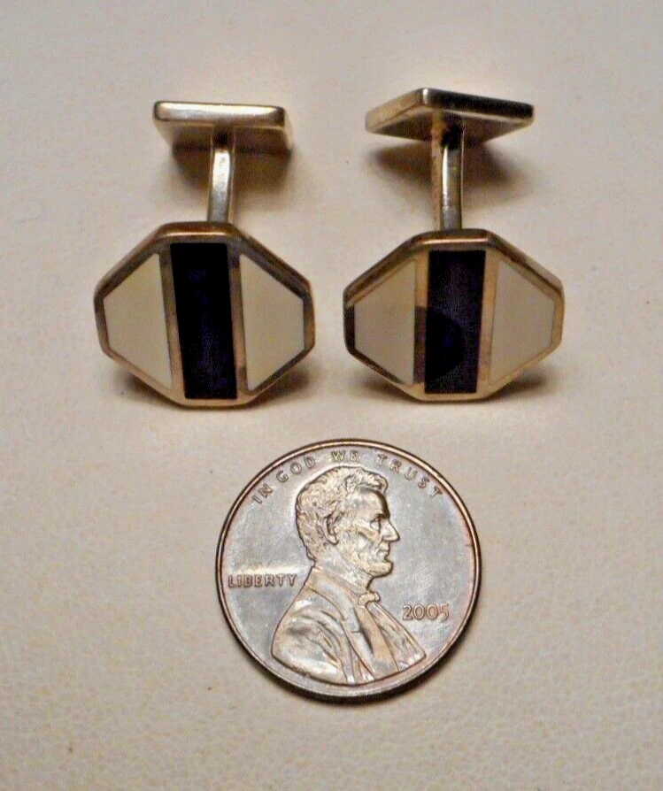 Gemelos Tiffany & Co Paloma Picasso esmaltados blancos y negros de ley 925 Foto 1 de 4