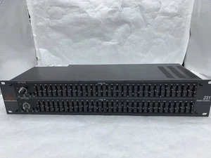 DBX 231 Stereo Dual 31 Band Equalizer EQ Missing knob tested working - Picture 1 of 15