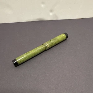 "PLUMA ESTILOGRÁFICA SHEAFFER DE COLECCIÓN TAPA PLANA VERDE JADE Signature 4 nueva en caja 4 1/2""" - Imagen 1 de 10