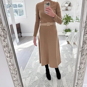 Vince Camel | Hellbraunes Midi Langarm Kleid Größe S - Bild 1 von 9