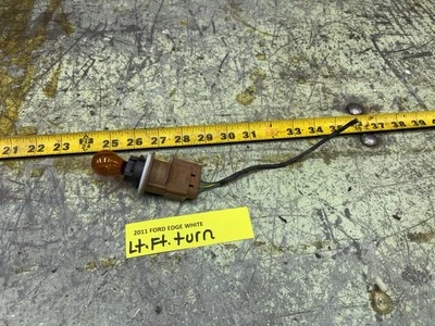 2011-2014 FORD EDGE Left Drivers Side Turn Signal Socket And Wiring Connector - Изображение 1 из 4