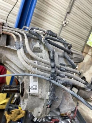 Chevrolet Trailblazer 2002-2009 montaje de caja de transferencia probado OEM 90 k Foto 1 de 4