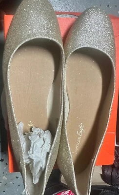 Zapatos planos de ballet American Eagle East Side Clinton dorados brillantes para mujer Foto 1 de 4