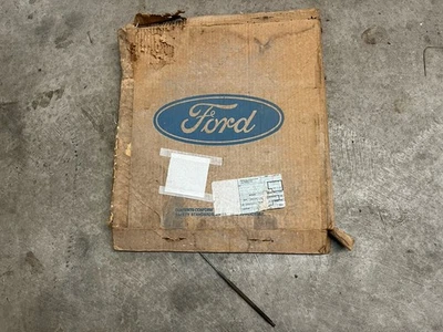 Cable de freno de emergencia de estacionamiento 76-79 1976-1979 Ford Truck Bronco NOS D6TZ-2853-C Foto 1 de 3