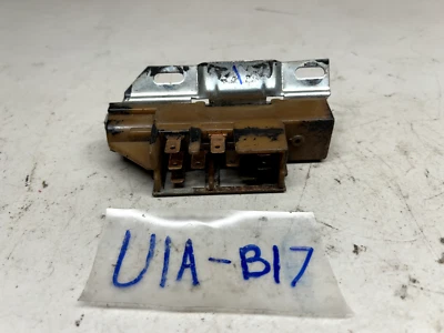 OEM Ignition Switch 1970-1971, 1973-1986 Chevrolet C20, C10, Suburban B17-1 - Imagem 1 de 4