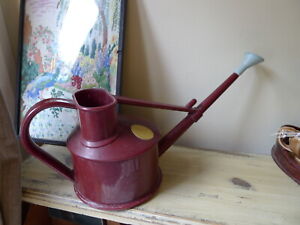 Haws 0.7L Litre Heritage Plastic Indoor Outdoor Watering Can - Wine Red Used