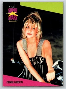 1991 Pro Set SuperStars MusiCards #45 Debbie Gibson - Picture 1 of 2