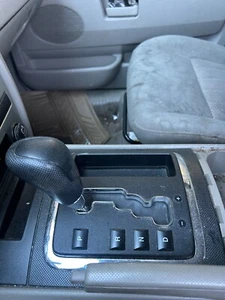 2005-2007 Jeep Grand Cherokee Automatic Floor Gear Shift Shifter Assembly OEM - Picture 1 of 2