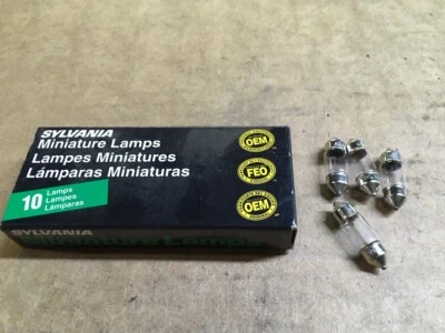 全新 Sylvania Trunk or Cargo Area 灯泡 DE3022 - 4 灯泡 — 第 1/3 张图片
