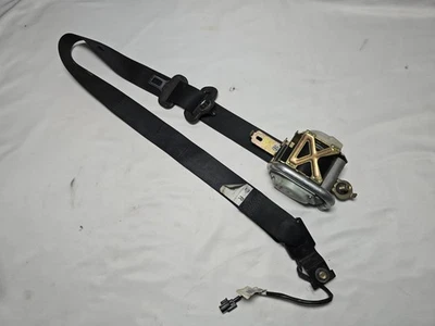 2004 - 2007 Nissan Titan Access Cab Passengers Front Seat Belt Retractor (Black) - Изображение 1 из 4