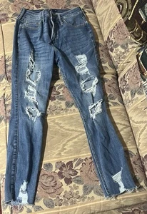 Woman’s Hollister Jeans 5R Size Waist 27 Length 28 - Picture 1 of 3