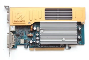 PCI-E video card - GIGABYTE GV-NX62TC256P4 - nVidia GeForce 6200 - TESTED - Picture 1 of 2