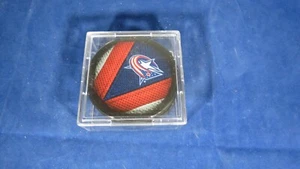 Columbus Blue Jackets NHL Stitch Team Logo Souvenir Hockey Puck in Display Cube - Picture 1 of 4