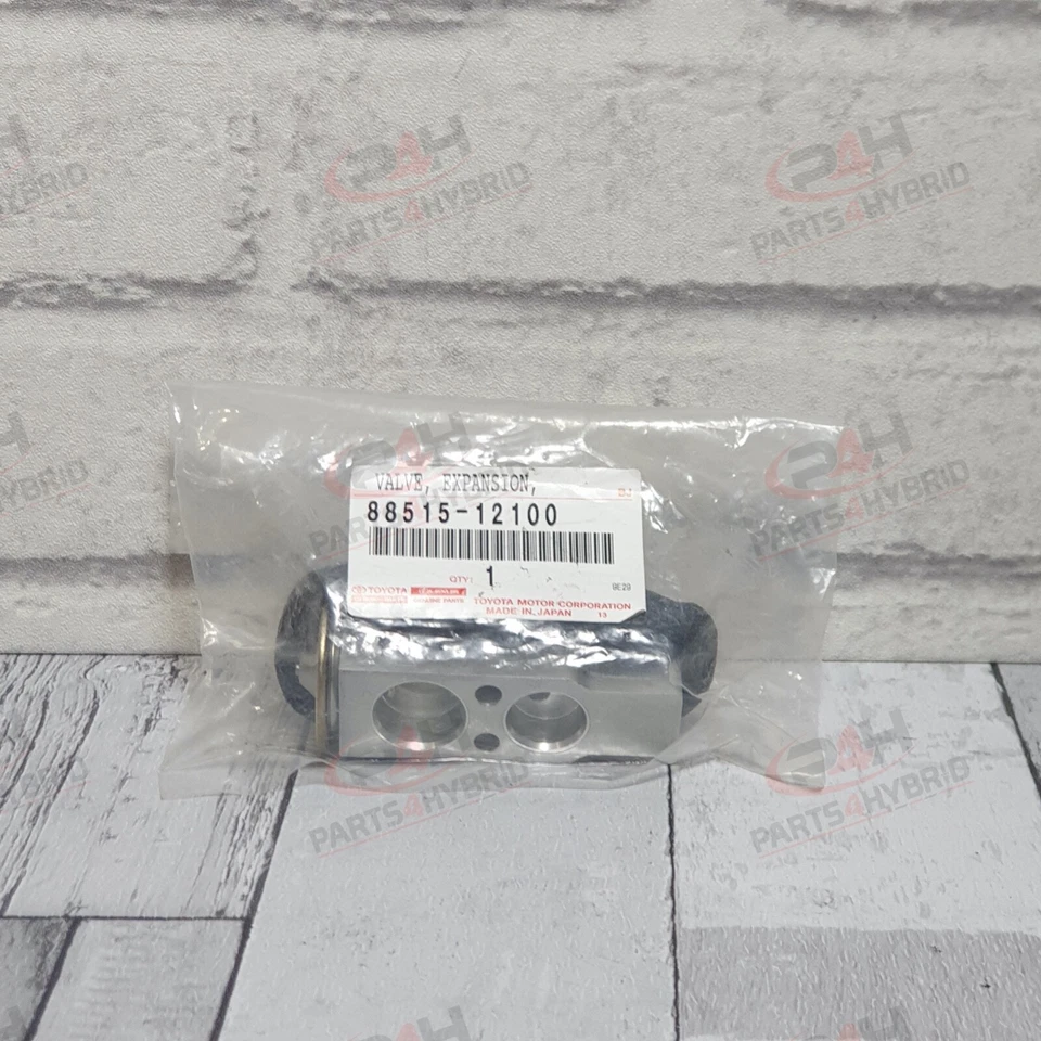 Genuine Toyota Auris Cooler Expansion Valve Oem 88515-12100 fits Rav4 Prius+ - Image 1 of 1