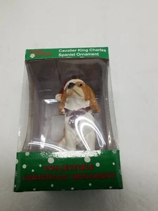 PAWS BY CLAUS Cavalier King Adorno de Navidad Coleccionable 2011 Resina Amante del Perro - Imagen 1 de 2