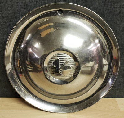 Tapacubos Kaiser Frazer vintage Foto 1 de 4