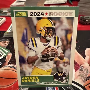 Jayden Daniels Throwback Rookie RC 2024 Score Card #2 Washington Commanders - Picture 1 of 2