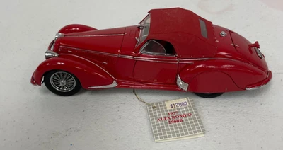 Franklin Mint 1937 Alfa Romeo 2900B Classic Car 1:24 Scale Diecast Collectible - Image 1 of 4