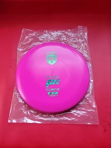 NEW Discmania Soft P-Line P2 Originals Run PURPLE Pink 175g INNOVA MOLD BAGGED - Picture 1 of 7