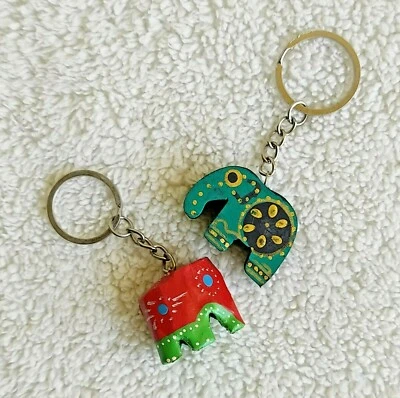 Llavero Elefante Anillo Cadena Madera Regalo Hecho a Mano Pintado Ceilán Tradicional Foto 1 de 4