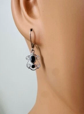 Pendientes colgantes Estate con araña de zafiro de oro blanco de 14 quilates 1,9 g Foto 1 de 4