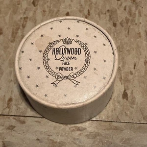 Estuche en polvo facial vintage ""Hollywood Queen"" con polvo color natural nuevo Old Prod - Imagen 1 de 5